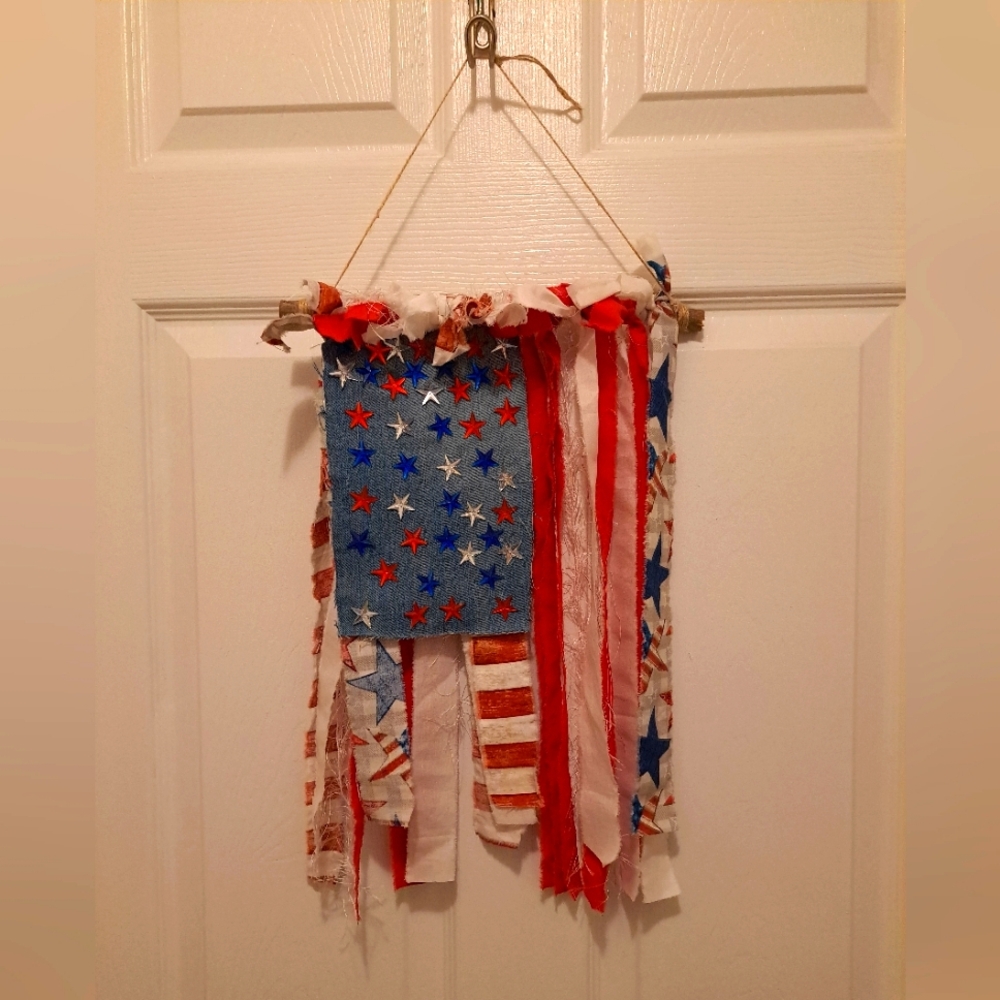 Patriotic Star-Spangled Wall Hanging